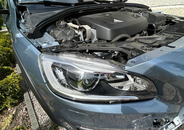 Volvo V60 Cross Country cena 71900 przebieg: 72300, rok produkcji 2018 z Garwolin małe 436